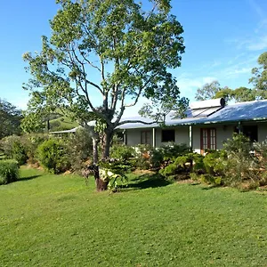 4* Couette-café Amamoor Lodge
